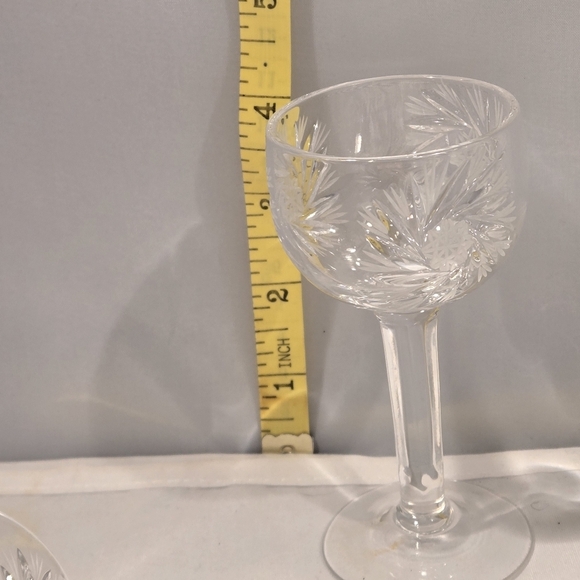 Zawiercie Crystal Pressed Glass Starburst Design Small Vintage Cordial Glasses - Picture 8 of 9